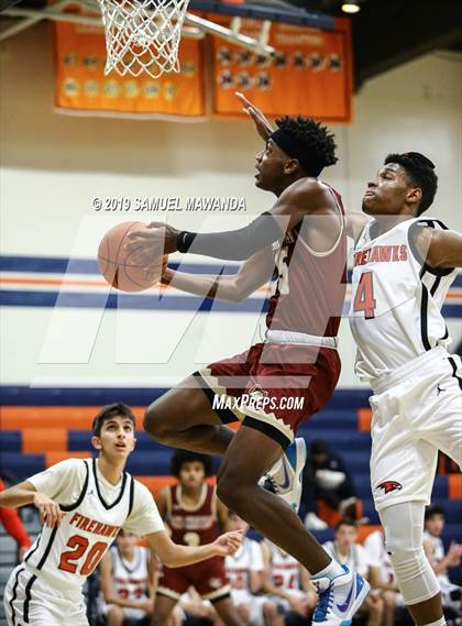 Thumbnail 3 in Shalhevet vs  Oaks Christian (5th Annual West Valley Tip-Off Classic) photogallery.