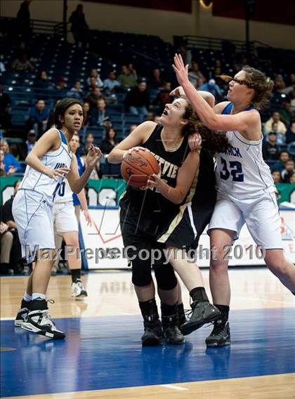 Thumbnail 3 in Westview vs West Hills (CIF SDS D2 Final) photogallery.