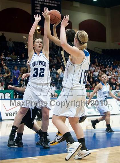Thumbnail 2 in Westview vs West Hills (CIF SDS D2 Final) photogallery.