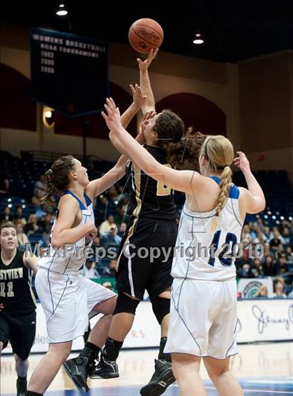 Thumbnail 1 in Westview vs West Hills (CIF SDS D2 Final) photogallery.