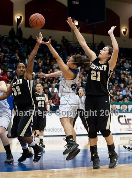 Thumbnail 2 in Westview vs West Hills (CIF SDS D2 Final) photogallery.
