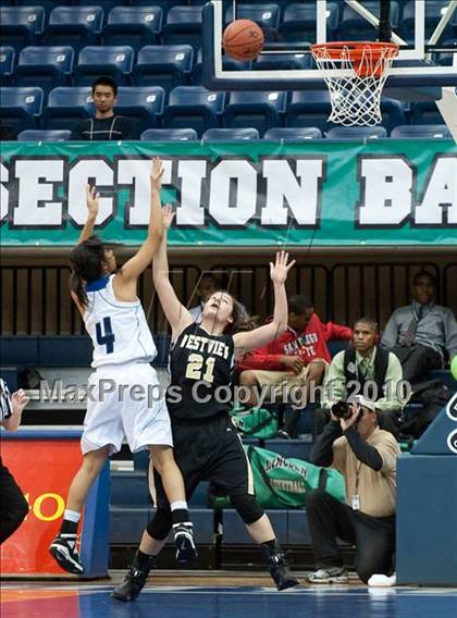 Thumbnail 2 in Westview vs West Hills (CIF SDS D2 Final) photogallery.