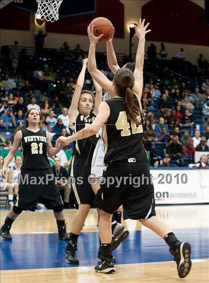 Thumbnail 3 in Westview vs West Hills (CIF SDS D2 Final) photogallery.