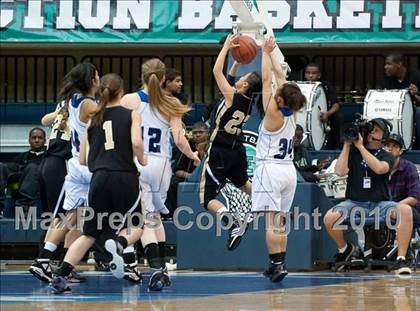 Thumbnail 2 in Westview vs West Hills (CIF SDS D2 Final) photogallery.