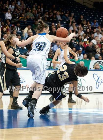 Thumbnail 3 in Westview vs West Hills (CIF SDS D2 Final) photogallery.