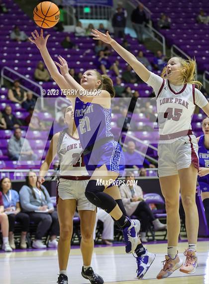 Thumbnail 3 in Lone Peak vs. Fremont (UHSAA 6A Quarterfinal) photogallery.