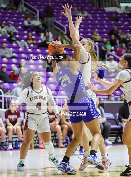 Thumbnail 2 in Lone Peak vs. Fremont (UHSAA 6A Quarterfinal) photogallery.