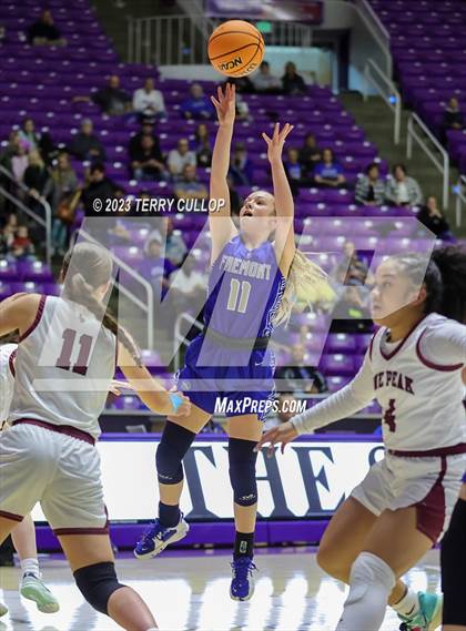 Thumbnail 3 in Lone Peak vs. Fremont (UHSAA 6A Quarterfinal) photogallery.