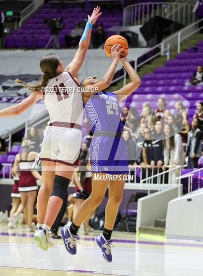 Thumbnail 3 in Lone Peak vs. Fremont (UHSAA 6A Quarterfinal) photogallery.