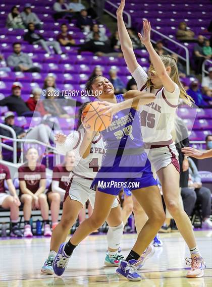 Thumbnail 3 in Lone Peak vs. Fremont (UHSAA 6A Quarterfinal) photogallery.