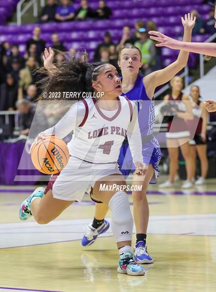 Thumbnail 2 in Lone Peak vs. Fremont (UHSAA 6A Quarterfinal) photogallery.