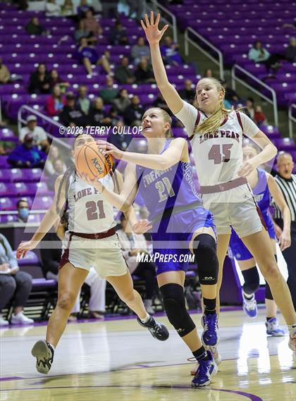 Thumbnail 2 in Lone Peak vs. Fremont (UHSAA 6A Quarterfinal) photogallery.