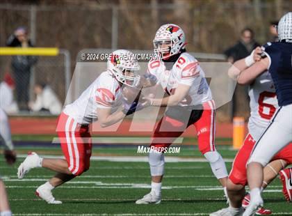Thumbnail 3 in Staples vs. Greenwich (CIAC Class LL Semifinal) photogallery.