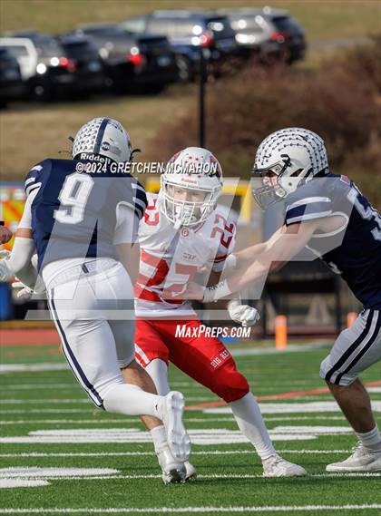 Thumbnail 3 in Staples vs. Greenwich (CIAC Class LL Semifinal) photogallery.