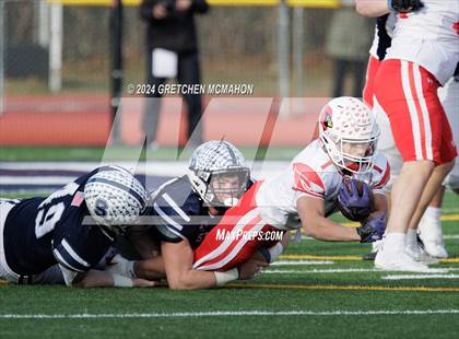 Thumbnail 2 in Staples vs. Greenwich (CIAC Class LL Semifinal) photogallery.