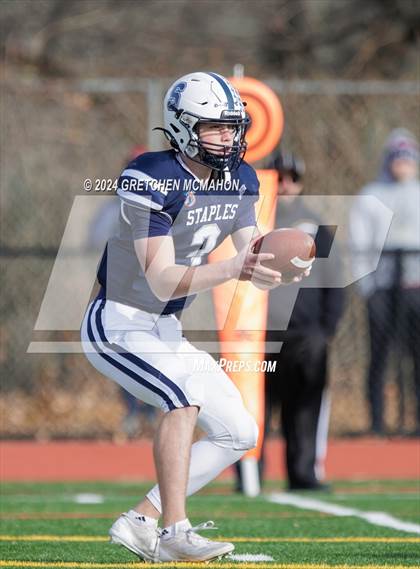 Thumbnail 2 in Staples vs. Greenwich (CIAC Class LL Semifinal) photogallery.