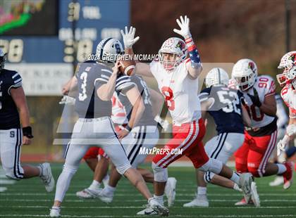 Thumbnail 2 in Staples vs. Greenwich (CIAC Class LL Semifinal) photogallery.