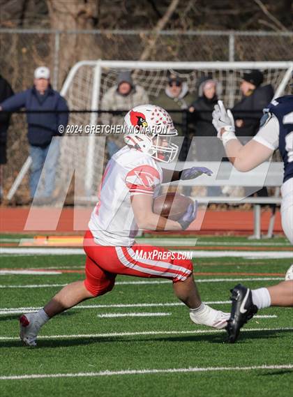 Thumbnail 2 in Staples vs. Greenwich (CIAC Class LL Semifinal) photogallery.