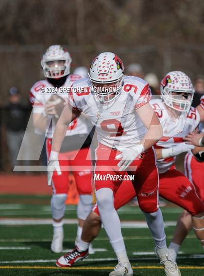 Thumbnail 1 in Staples vs. Greenwich (CIAC Class LL Semifinal) photogallery.