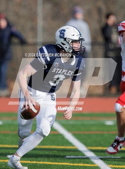 Thumbnail 2 in Staples vs. Greenwich (CIAC Class LL Semifinal) photogallery.