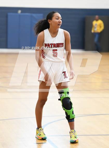 Thumbnail 1 in Liberty vs. Oak Ridge (Nike Tournament of Champions) photogallery.