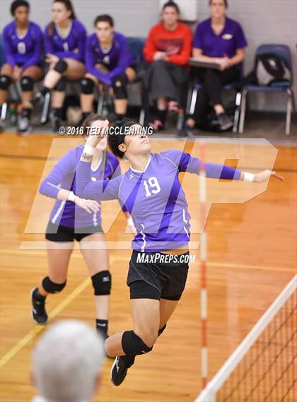 Thumbnail 3 in Episcopal vs. Mayflower (AHSAA 3A 2nd Round Playoff) photogallery.