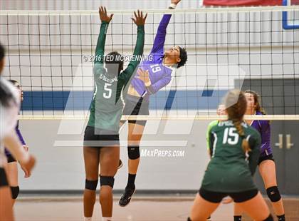 Thumbnail 2 in Episcopal vs. Mayflower (AHSAA 3A 2nd Round Playoff) photogallery.