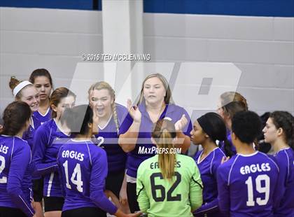 Thumbnail 1 in Episcopal vs. Mayflower (AHSAA 3A 2nd Round Playoff) photogallery.