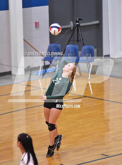 Thumbnail 3 in Episcopal vs. Mayflower (AHSAA 3A 2nd Round Playoff) photogallery.