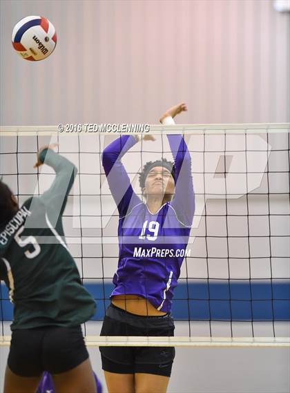 Thumbnail 3 in Episcopal vs. Mayflower (AHSAA 3A 2nd Round Playoff) photogallery.