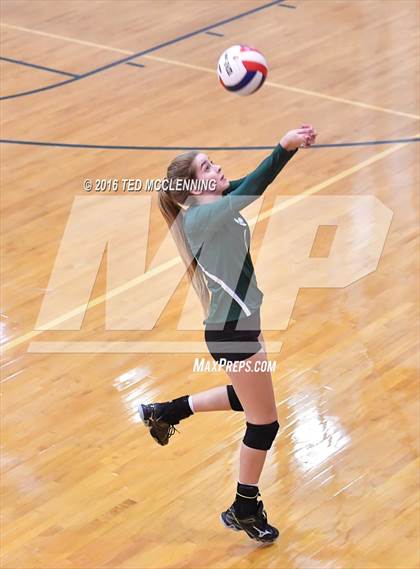 Thumbnail 2 in Episcopal vs. Mayflower (AHSAA 3A 2nd Round Playoff) photogallery.