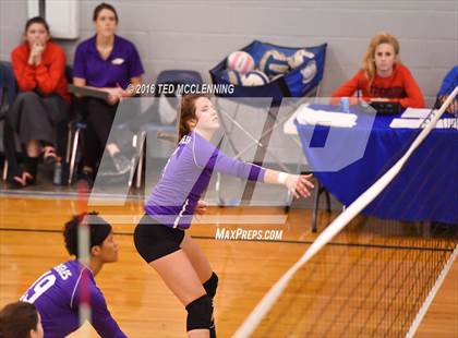 Thumbnail 1 in Episcopal vs. Mayflower (AHSAA 3A 2nd Round Playoff) photogallery.