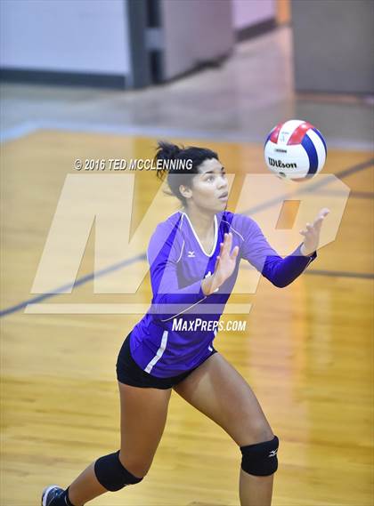 Thumbnail 3 in Episcopal vs. Mayflower (AHSAA 3A 2nd Round Playoff) photogallery.