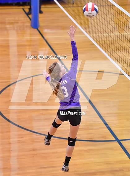 Thumbnail 3 in Episcopal vs. Mayflower (AHSAA 3A 2nd Round Playoff) photogallery.
