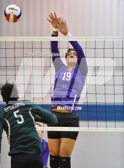 Thumbnail 1 in Episcopal vs. Mayflower (AHSAA 3A 2nd Round Playoff) photogallery.