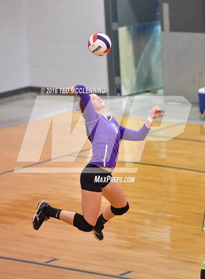 Thumbnail 2 in Episcopal vs. Mayflower (AHSAA 3A 2nd Round Playoff) photogallery.