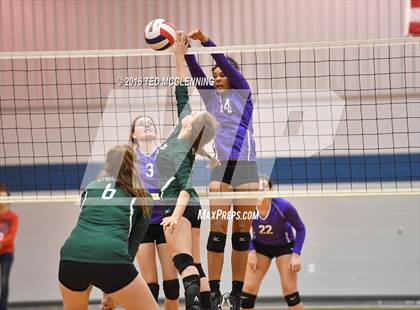 Thumbnail 1 in Episcopal vs. Mayflower (AHSAA 3A 2nd Round Playoff) photogallery.