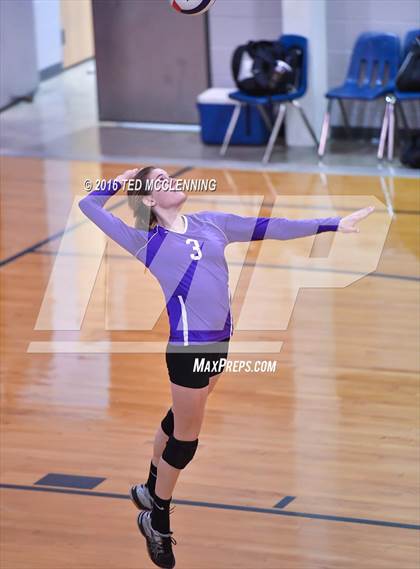 Thumbnail 1 in Episcopal vs. Mayflower (AHSAA 3A 2nd Round Playoff) photogallery.