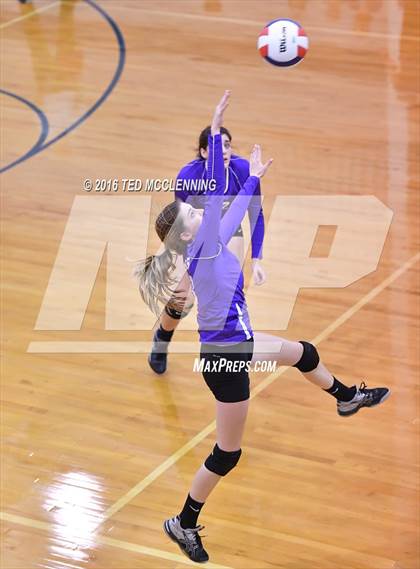Thumbnail 3 in Episcopal vs. Mayflower (AHSAA 3A 2nd Round Playoff) photogallery.