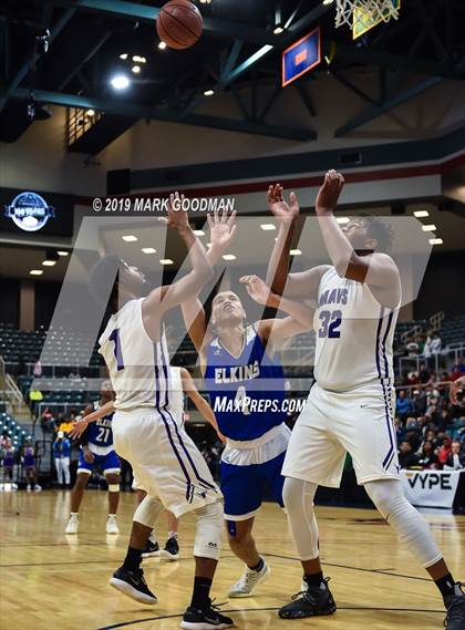 Thumbnail 2 in Fort Bend Elkins @ Morton Ranch (UIL 6A Regional Quarterfinal) photogallery.