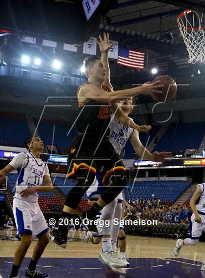 Thumbnail 3 in Jesuit vs Davis photogallery.