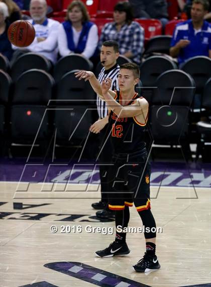 Thumbnail 3 in Jesuit vs Davis photogallery.