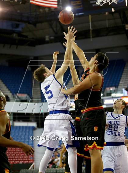Thumbnail 1 in Jesuit vs Davis photogallery.