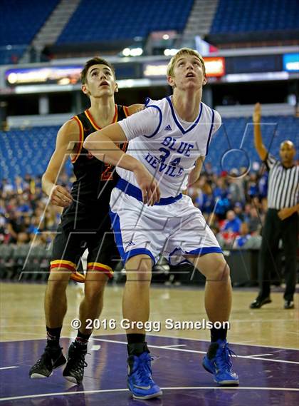 Thumbnail 1 in Jesuit vs Davis photogallery.