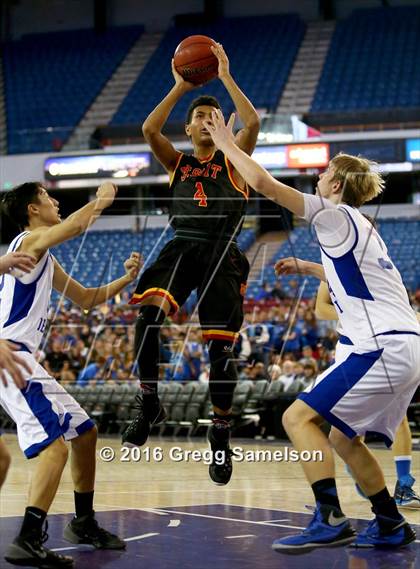 Thumbnail 3 in Jesuit vs Davis photogallery.