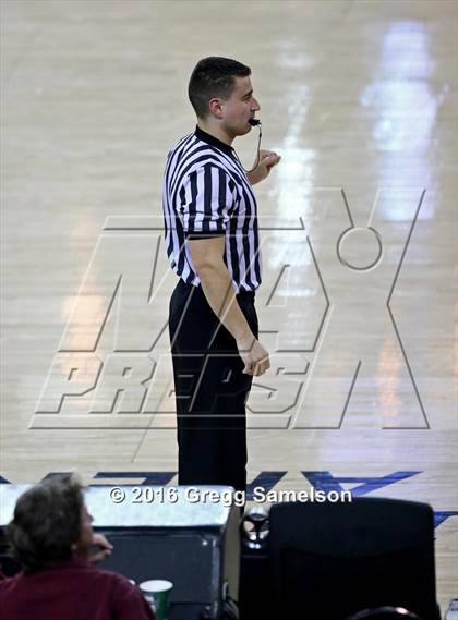 Thumbnail 1 in Jesuit vs Davis photogallery.