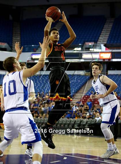 Thumbnail 2 in Jesuit vs Davis photogallery.