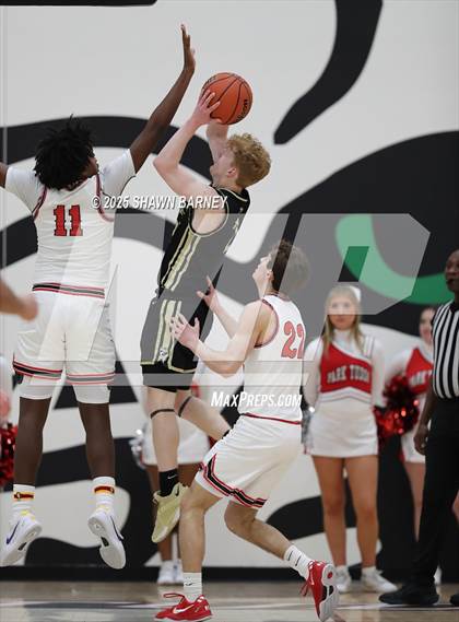 Thumbnail 2 in Noblesville @ Park Tudor photogallery.