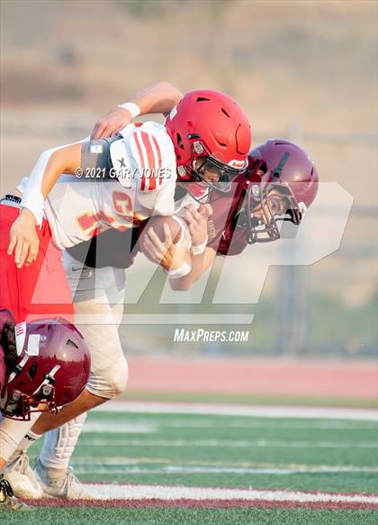 Thumbnail 3 in Chico vs. Whitney photogallery.