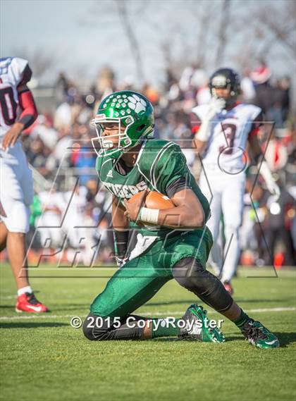 Thumbnail 3 in Wilson vs. Woodson (DCIAA Final) photogallery.